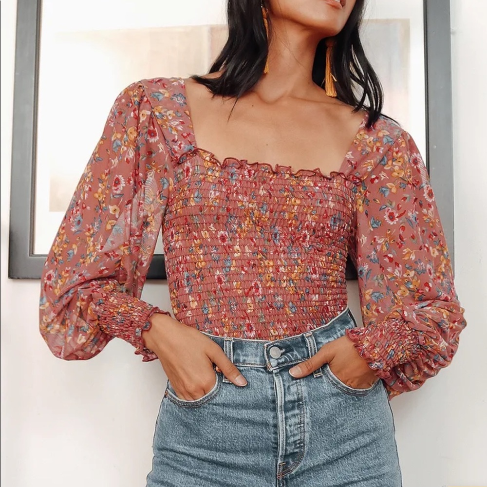 Lulu’s Smocked Floral Blouse X-large